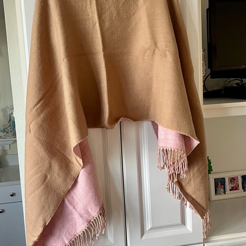 J. Crew Tan and Dusty Pink Reversible Fringe Wrap - Picture 4 of 11